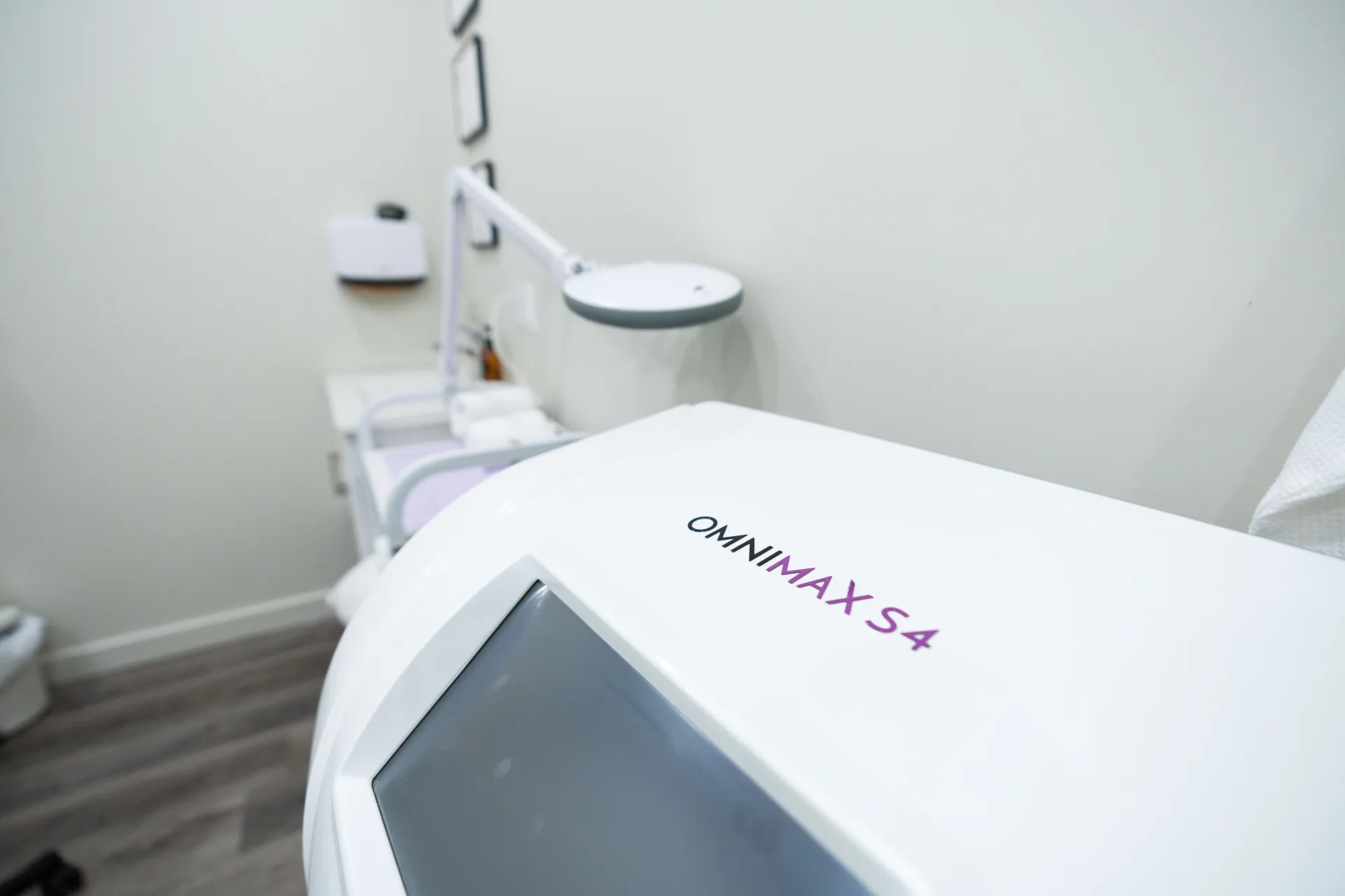 SharpLight’s Advanced Combination Treatment: Age-Defying